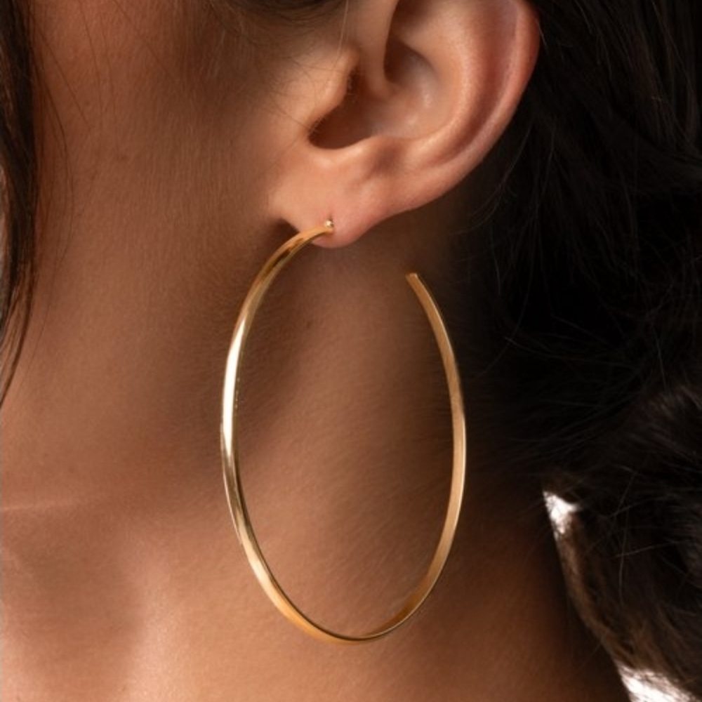 Basic Bombshell HOOPS - Picture 2 of 4